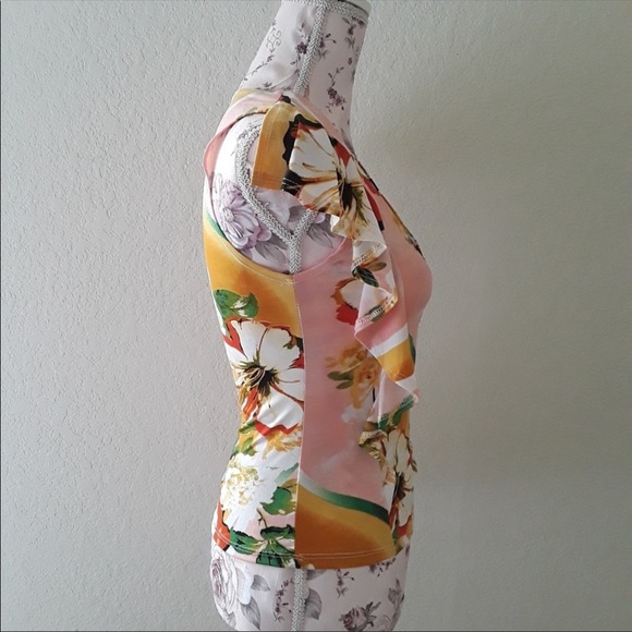 One by One sz:S Bold Floral V-Neck Flutter Partial Sleeve Blouse Top - Picture 5 of 8